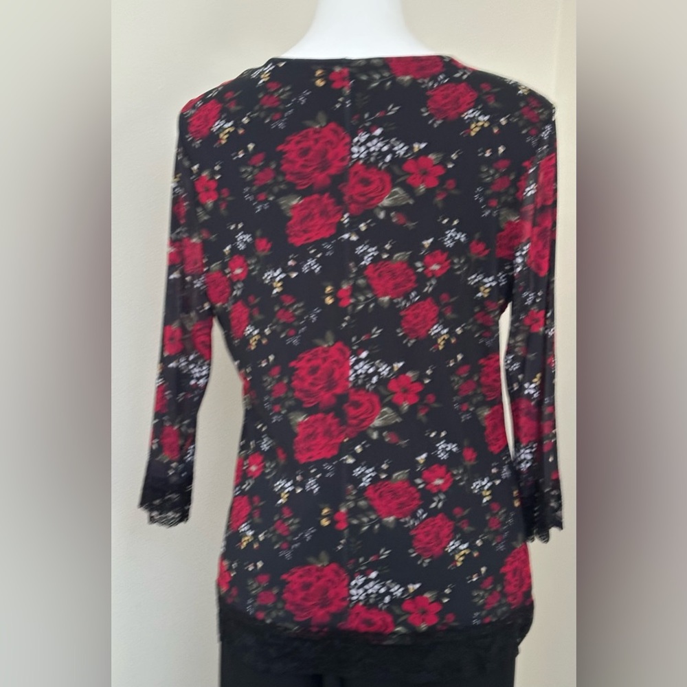 LACE Floral Black & Red Blouse With Sheer 3/4 Sleeves Sz XXL/2XG - Picture 9 of 14